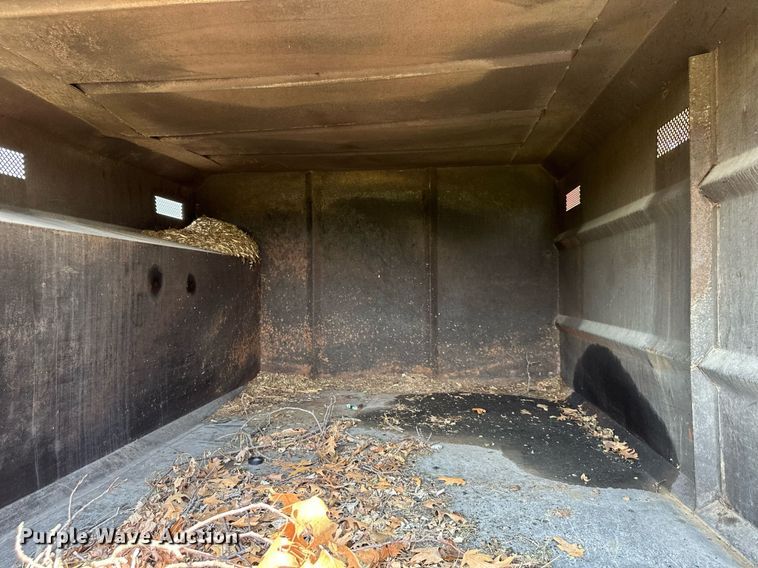 image for item DS4249 1998 Ford F800 bucket truck