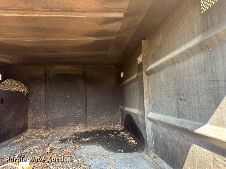 image for item DS4249 1998 Ford F800 bucket truck