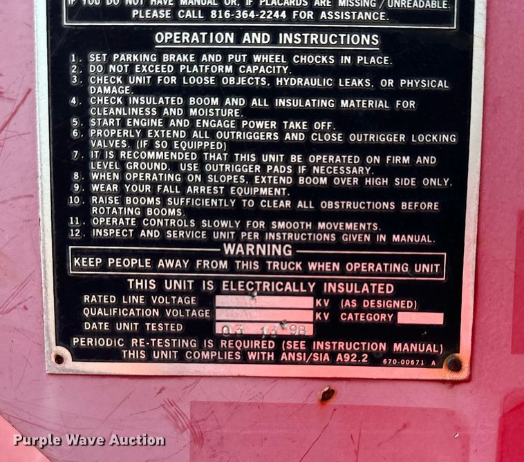 image for item DS4249 1998 Ford F800 bucket truck