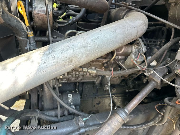 image for item DS4249 1998 Ford F800 bucket truck