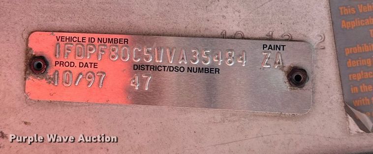 image for item DS4249 1998 Ford F800 bucket truck