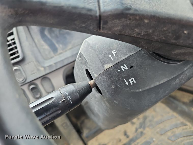 image for item DS4682 2014 Komatsu WA270-7 wheel loader