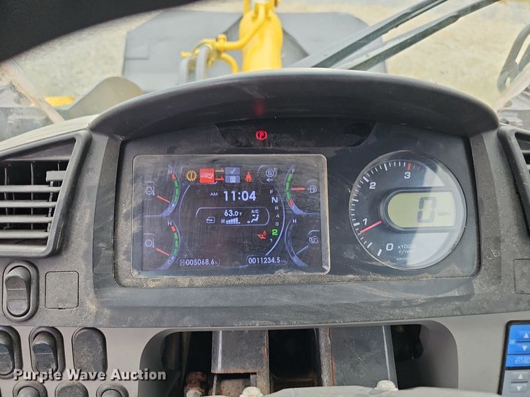 image for item DS4682 2014 Komatsu WA270-7 wheel loader