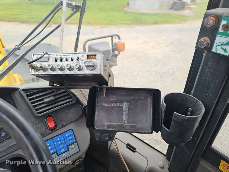 image for item DS4682 2014 Komatsu WA270-7 wheel loader