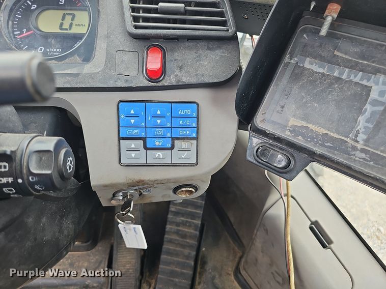 image for item DS4682 2014 Komatsu WA270-7 wheel loader