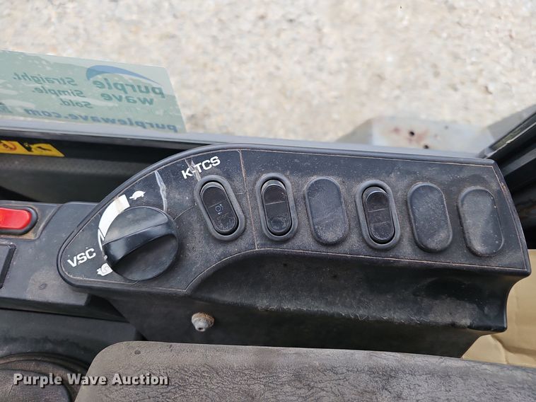 image for item DS4682 2014 Komatsu WA270-7 wheel loader