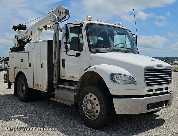 image for item DS4702 2012 Freightliner Business Class M2 crane truck