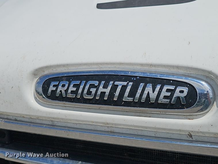 image for item DS4702 2012 Freightliner Business Class M2 crane truck