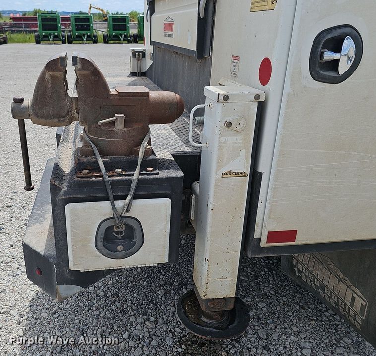 image for item DS4702 2012 Freightliner Business Class M2 crane truck