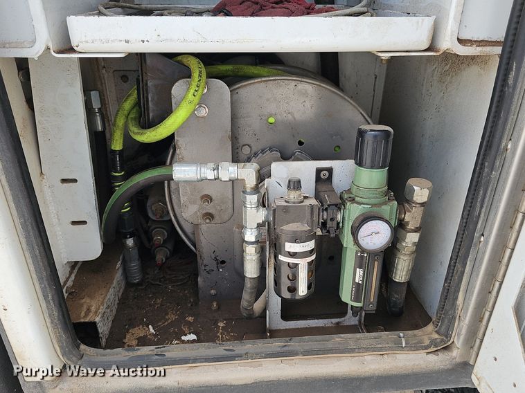 image for item DS4702 2012 Freightliner Business Class M2 crane truck