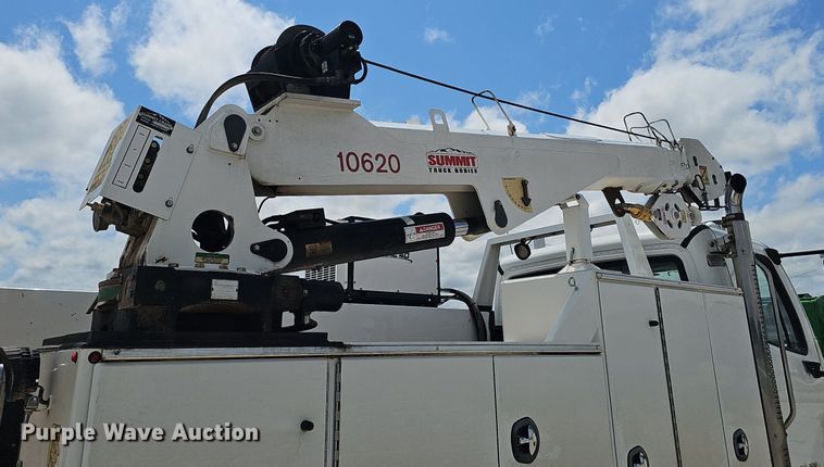 image for item DS4702 2012 Freightliner Business Class M2 crane truck