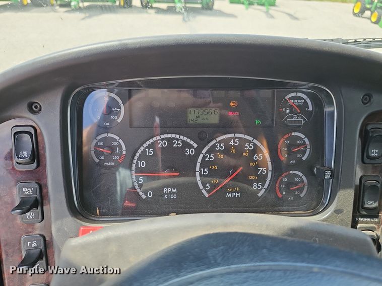 image for item DS4702 2012 Freightliner Business Class M2 crane truck