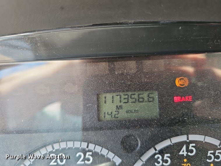 image for item DS4702 2012 Freightliner Business Class M2 crane truck