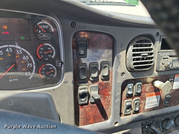 image for item DS4702 2012 Freightliner Business Class M2 crane truck