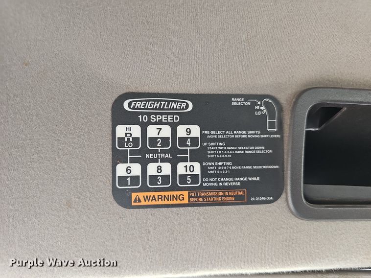 image for item DS4702 2012 Freightliner Business Class M2 crane truck