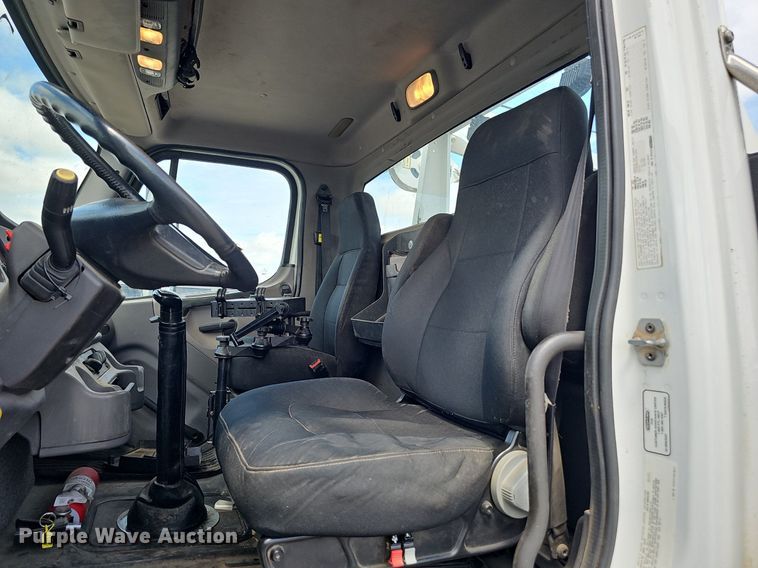 image for item DS4702 2012 Freightliner Business Class M2 crane truck