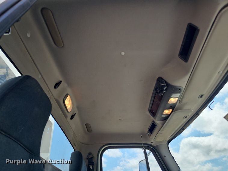 image for item DS4702 2012 Freightliner Business Class M2 crane truck