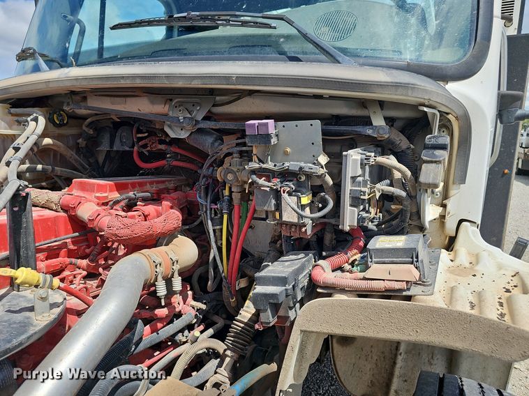 image for item DS4702 2012 Freightliner Business Class M2 crane truck