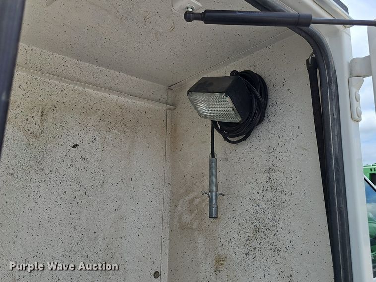 image for item DS4705 2014 Ford F550 Super Duty utility / service truck