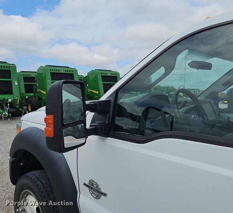 image for item DS4705 2014 Ford F550 Super Duty utility / service truck