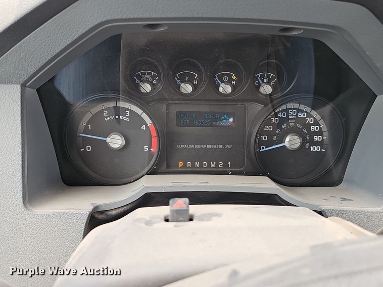 image for item DS4705 2014 Ford F550 Super Duty utility / service truck