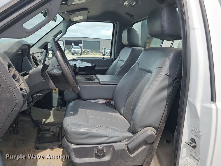 image for item DS4705 2014 Ford F550 Super Duty utility / service truck