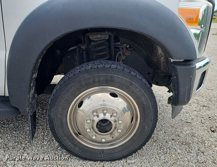 image for item DS4705 2014 Ford F550 Super Duty utility / service truck