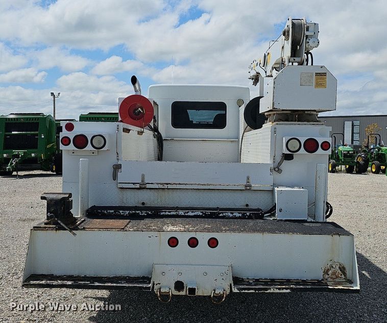 image for item DS4708 2000 Kenworth T300 utility / service truck