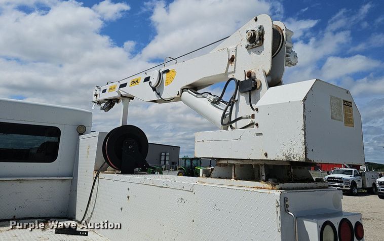 image for item DS4708 2000 Kenworth T300 utility / service truck