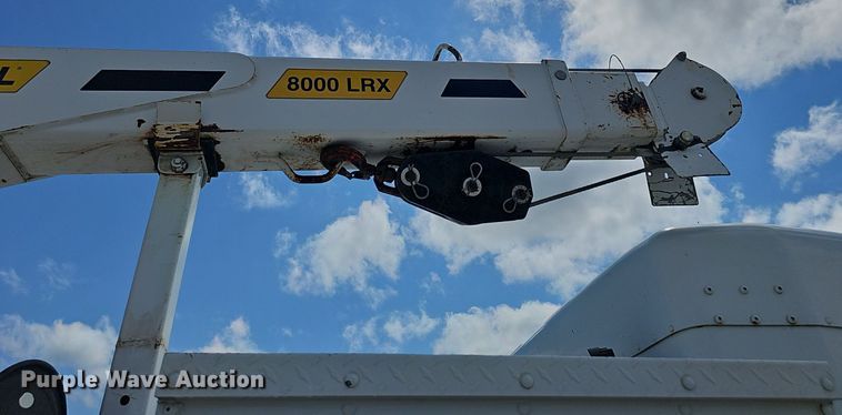 image for item DS4708 2000 Kenworth T300 utility / service truck