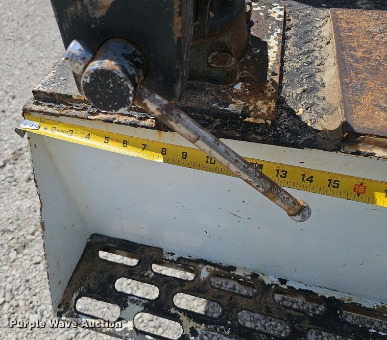 image for item DS4708 2000 Kenworth T300 utility / service truck