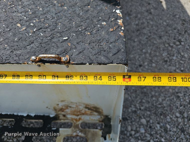 image for item DS4708 2000 Kenworth T300 utility / service truck