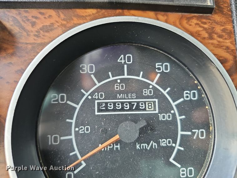 image for item DS4708 2000 Kenworth T300 utility / service truck