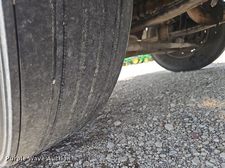 image for item DS4708 2000 Kenworth T300 utility / service truck