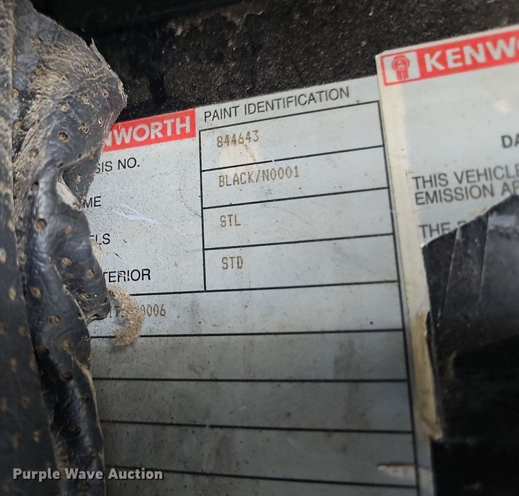 image for item DS4708 2000 Kenworth T300 utility / service truck