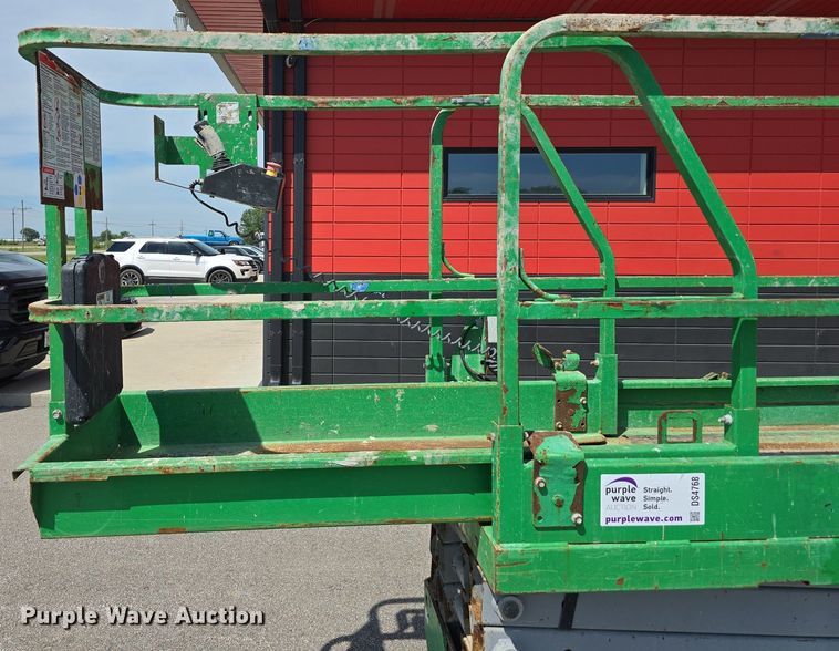 image for item DS4768 2015 Genie GS-1930 scissor lift