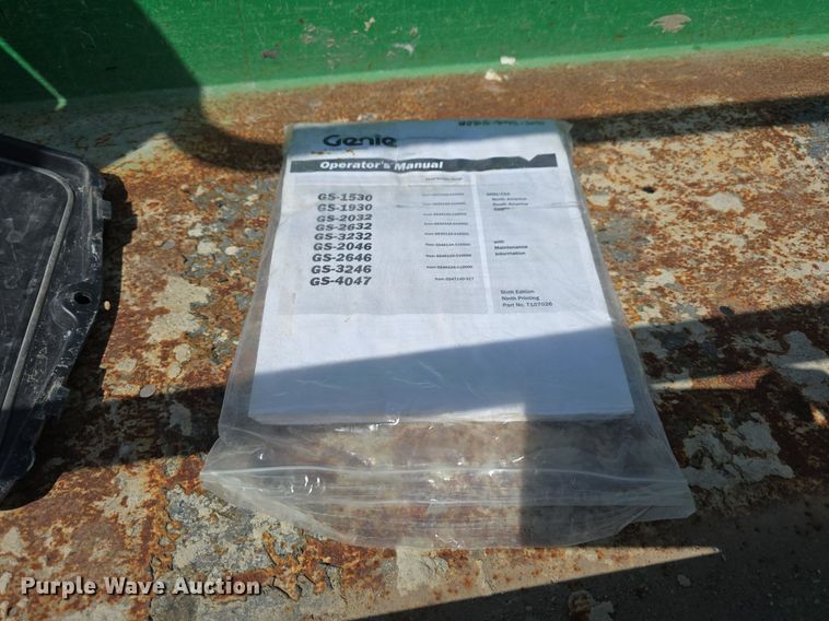 image for item DS4768 2015 Genie GS-1930 scissor lift