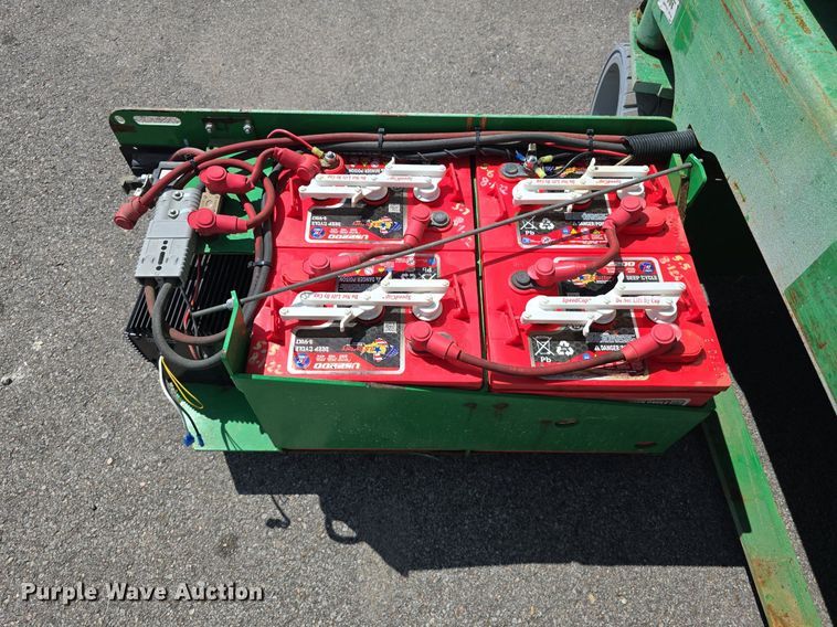 image for item DS4768 2015 Genie GS-1930 scissor lift