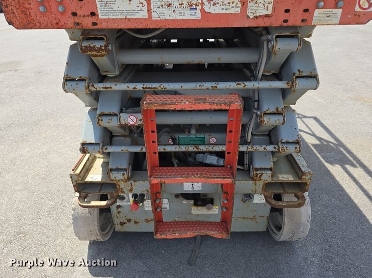 image for item DS4769 2011 SkyJack SJIII-4632 scissor lift