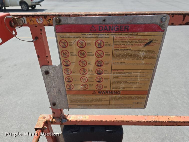 image for item DS4769 2011 SkyJack SJIII-4632 scissor lift