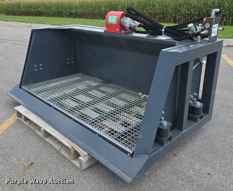 image for item DS4776 2024 Raytree RMVB72 skid steer vibrating bucket