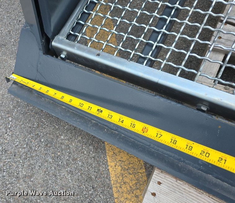 image for item DS4776 2024 Raytree RMVB72 skid steer vibrating bucket