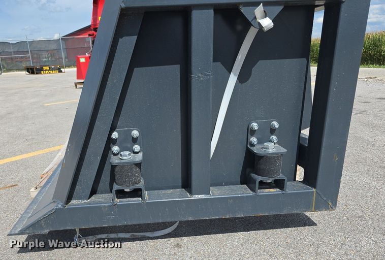 image for item DS4776 2024 Raytree RMVB72 skid steer vibrating bucket