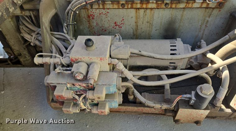 image for item DT7752 1999 Sky Jack SJIII-4626 scissor lift