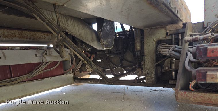 image for item DT7752 1999 Sky Jack SJIII-4626 scissor lift