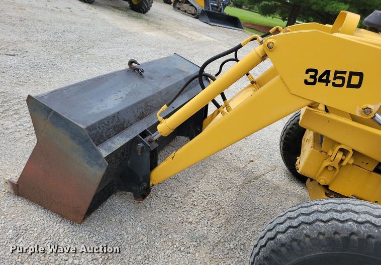 image for item DW2252 1987 Ford 345D landscape tractor