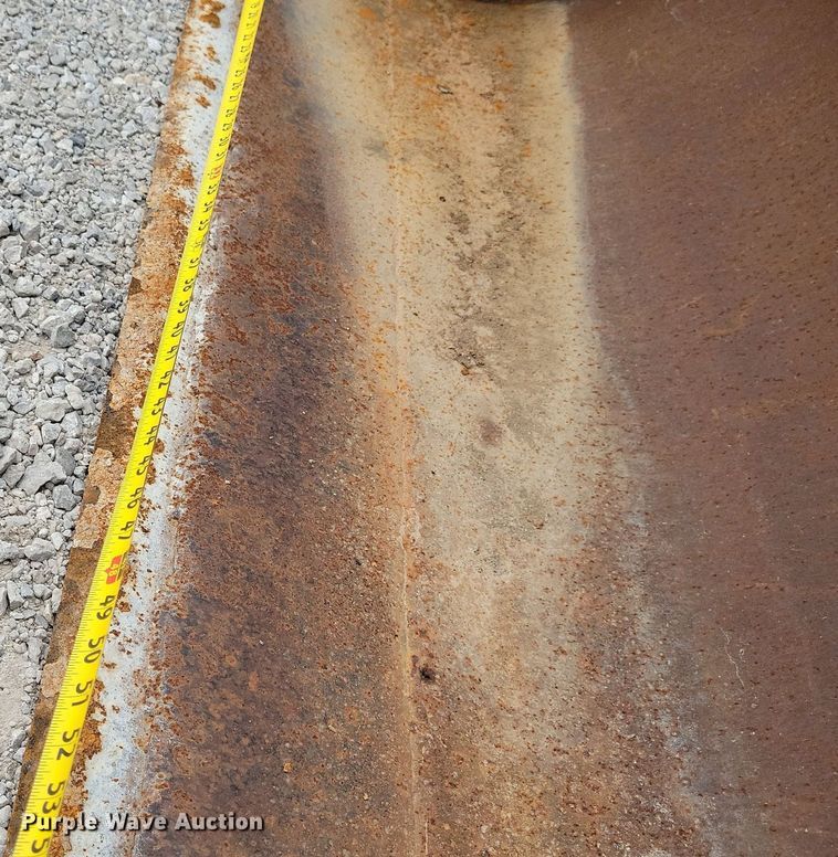 image for item DW2252 1987 Ford 345D landscape tractor