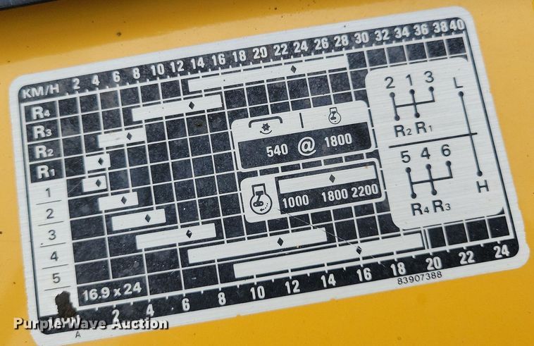 image for item DW2252 1987 Ford 345D landscape tractor