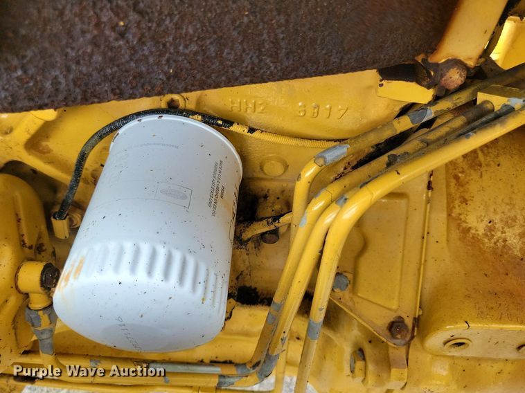 image for item DW2252 1987 Ford 345D landscape tractor