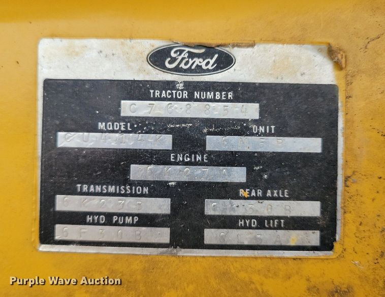 image for item DW2252 1987 Ford 345D landscape tractor